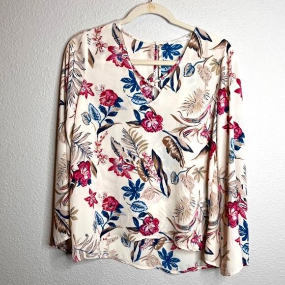 Lush Nordstrom Flowy Feminine Long Sleeve Criss Cross Floral Top Sz XS - Picture 1 of 11